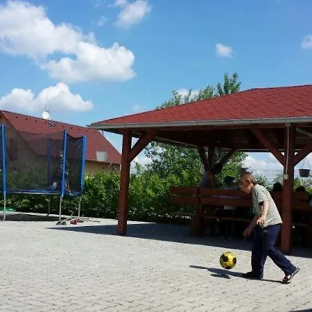 Taktik Apartment Velky Meder