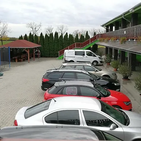 Taktik Apartament Veľký Meder